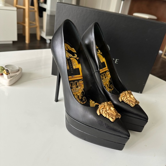 Versace Black Leather Gold Tone Medusa Palazzo Platform heel - Picture 4 of 4